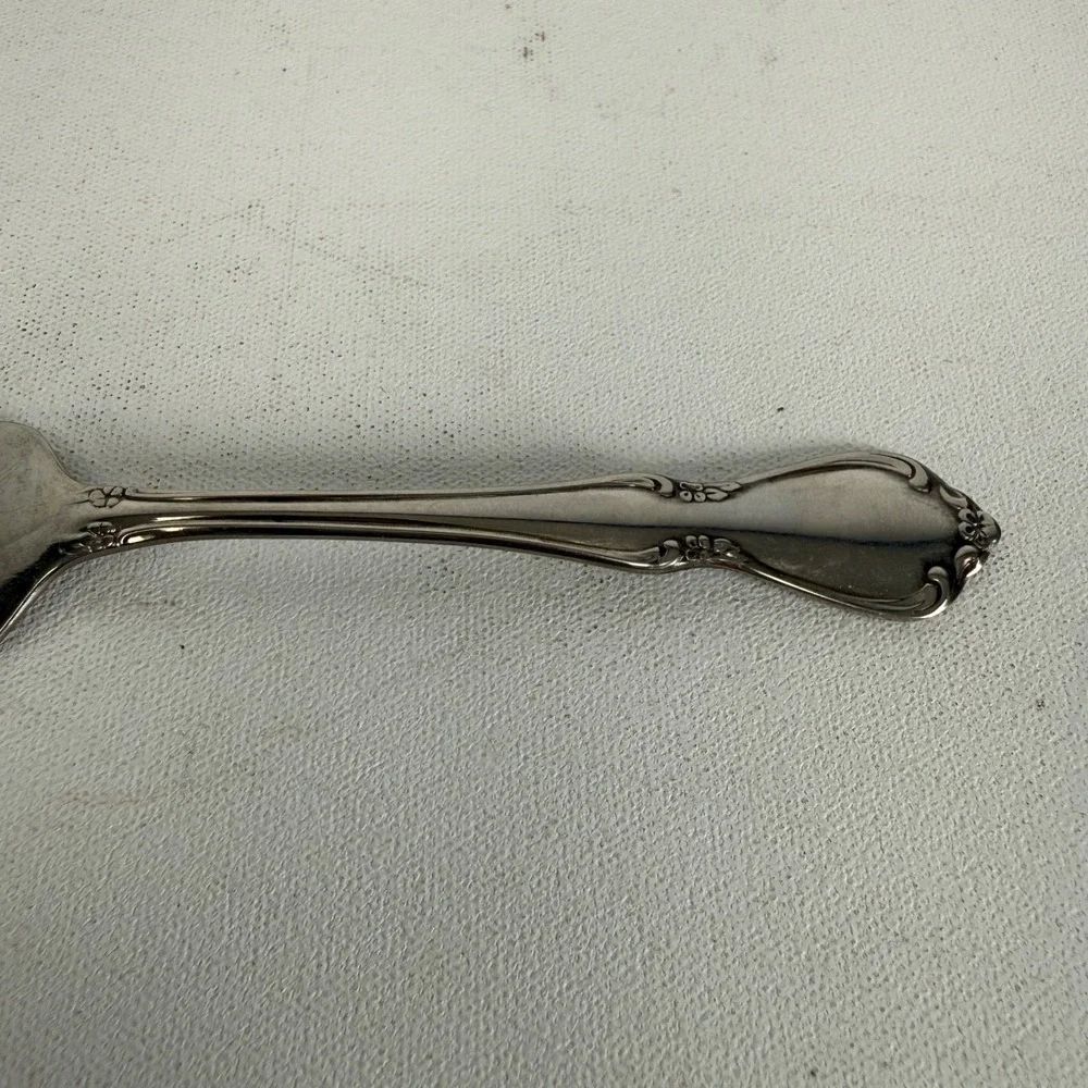 Oneida Oneidacraft Deluxe Chateau Stainless Flatware Baby Fork 4 1/4